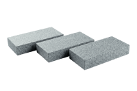 Гранитная брусчатка RKS SLATE Сильвер Пёрл (Silver Pearl), пиленая 200х100 мм на дорожке | Купить гранитную брусчатку в Костромой | Мощение, ландшафтный дизайн